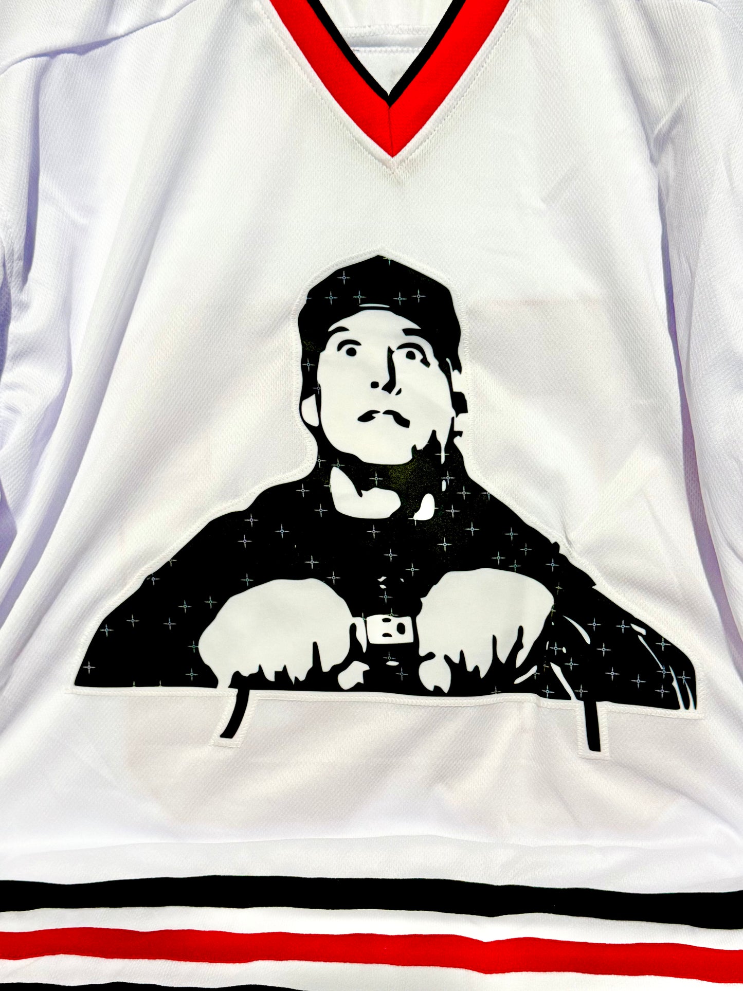 Chevy Chase Signed Christmas Vacation Hockey Movie Jersey Beckett Certified