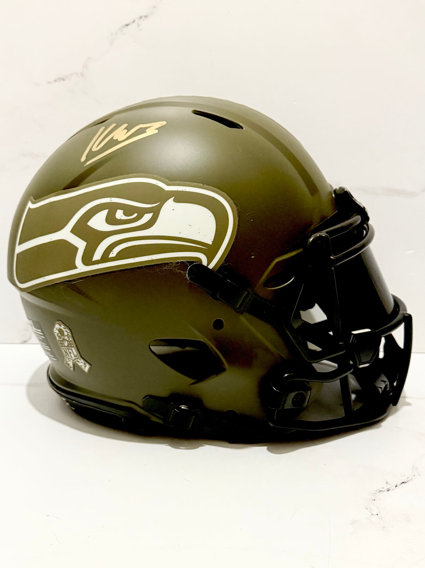 Kenneth Walker III Signed Seahawks STS Full Size Authentic Helmet Beckett Certified