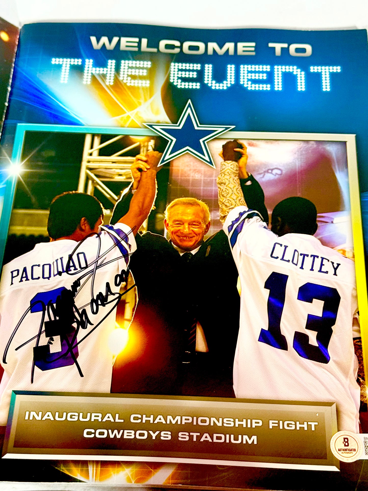 Manny Pacquiao Signed Official Boxing Program Beckett Certified