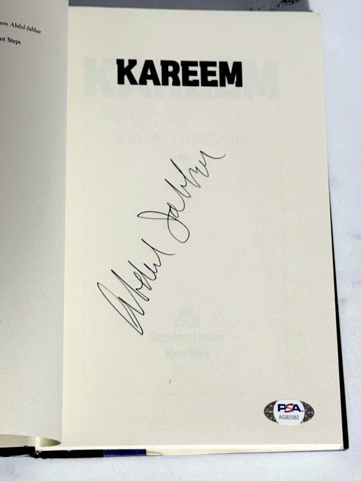 Kareem Abdul Jabbar Signed Book Lakers PSA Certified