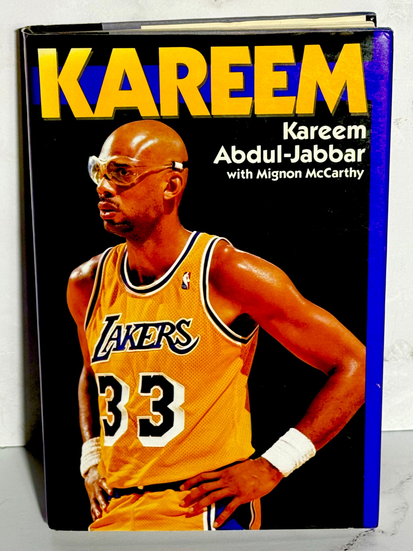 Kareem Abdul Jabbar Signed Book Lakers PSA Certified