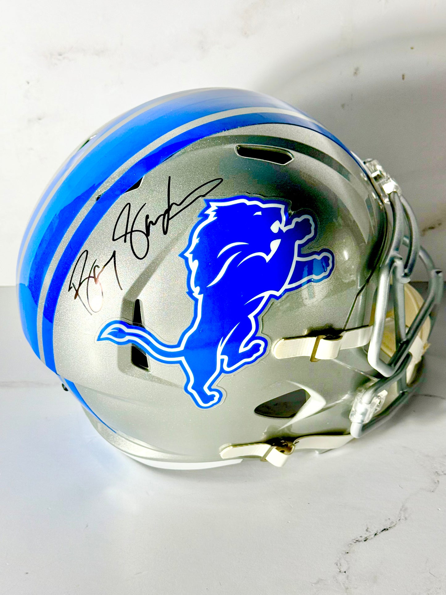 Barry Sanders Signed Lions Full Size Replica Helmet Schwartz Certified