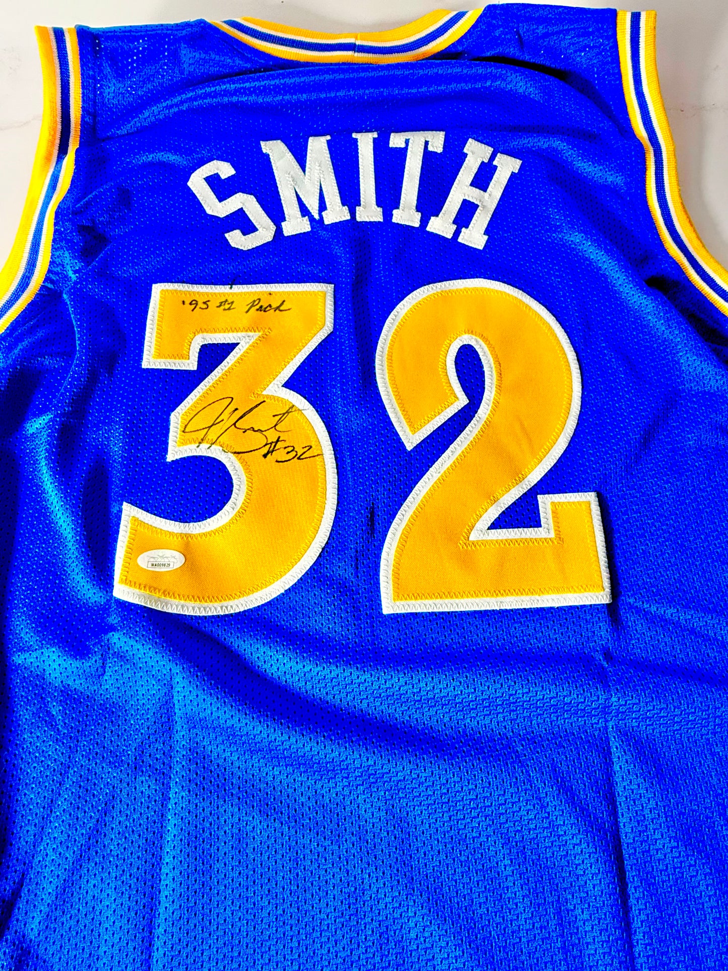 Joe Smith Signed Warriors Jersey (95 #1 Pick) JSA Certified