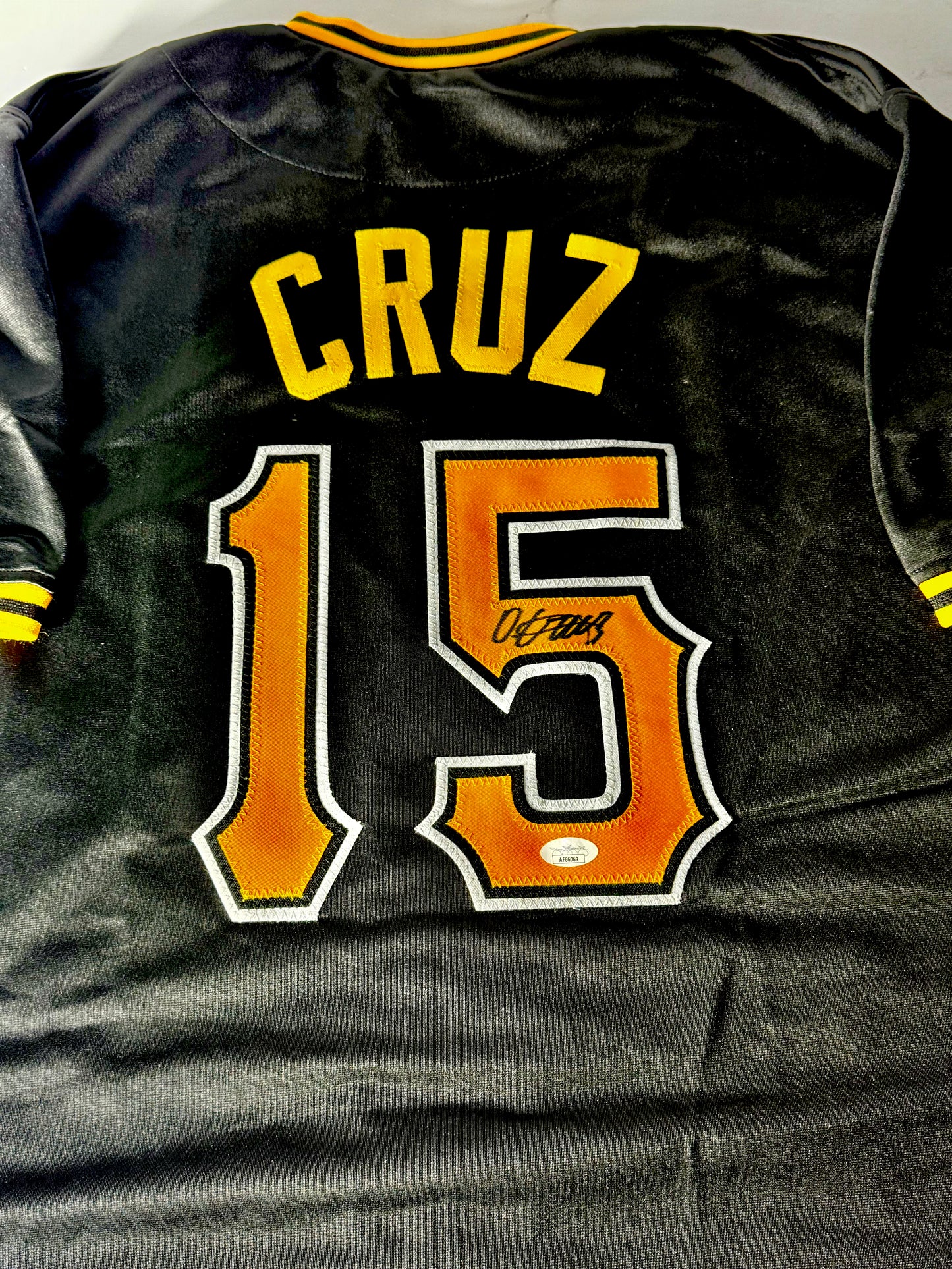 O’Neil Cruz Signed Pirates Jersey JSA Certified