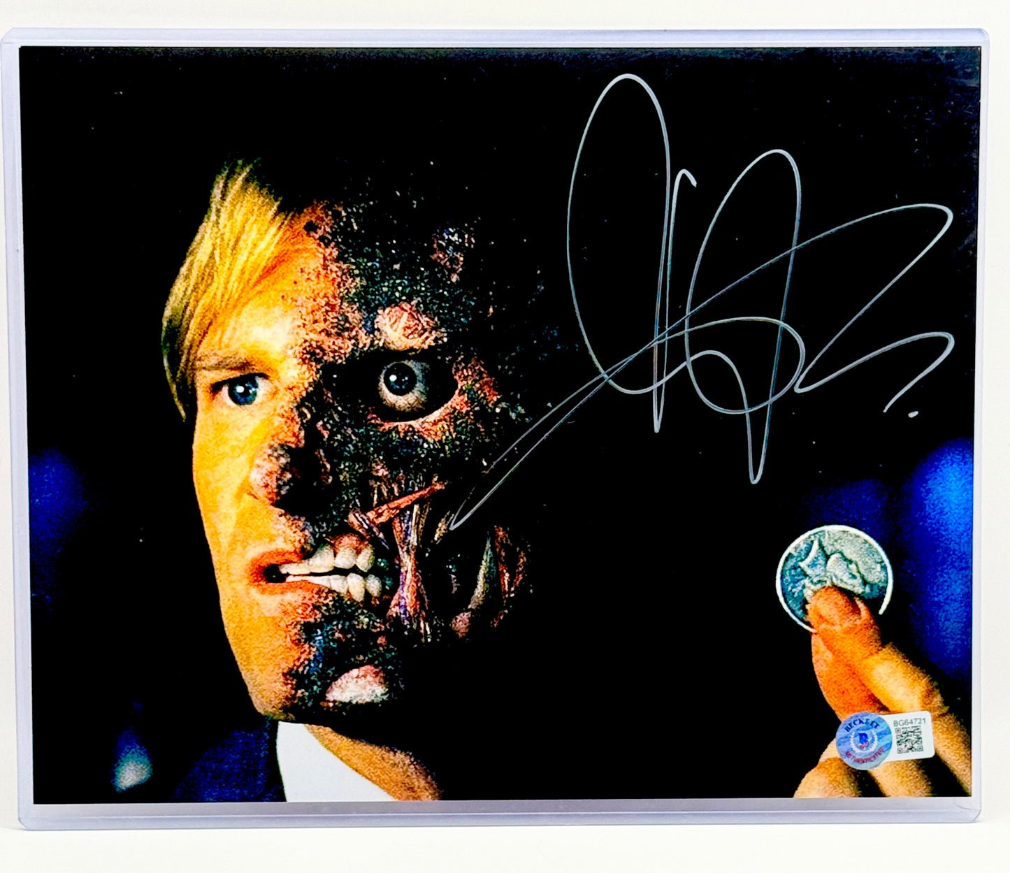 Aaron Eckhart Batman  Signed 8x10 Photo Beckett Certified