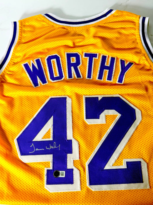 James Worthy Signed Lakers Jersey Beckett Certified