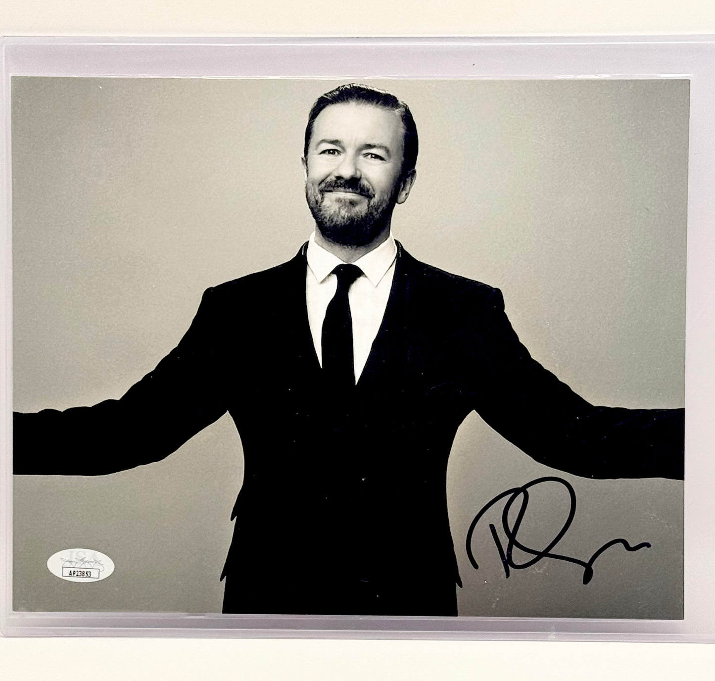 Ricky Gervais Signed 8x10 Photo JSA Certified