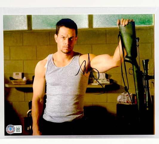 Mark Wahlberg Shooter Signed 8x10 Photo Beckett Certified